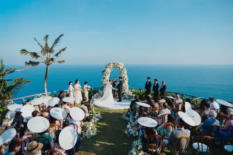 A clifftop ceremony at Khayangan Estate